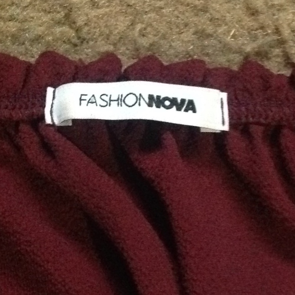 Off The Shoulder Top - Picture 3 of 4
